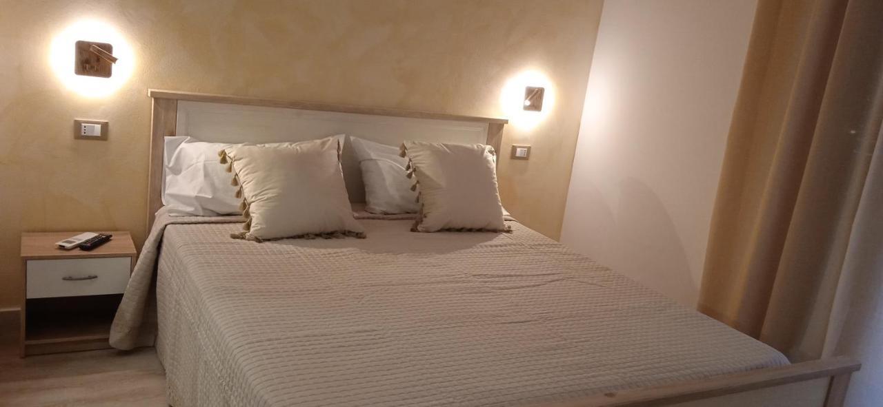 Donna Sicilia Hotel Giardini-Naxos Exterior foto